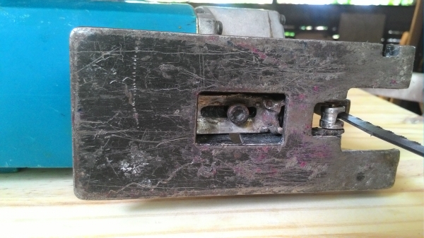 จิ๊กซอว์ makita 4300BV มือสอง จิ๊กซอว์ makita 4300BV มือสอง