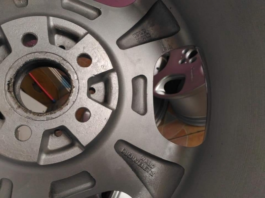 ล้อแม็ก WALD ขอบ 17 ใส่ 5/100 ไม่มีซ่อม ไม่มีฝา ขายถูก ทั้งชุด 5,900.- / ใส่ฟรี รับเทิร์น รับบัตรเครดิตทุกธนาคาร ส่งได้ทั่วไทย