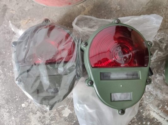 ไฟท้ายรถจิ๊บแท้ มีไฟท้ายและไฟเบรค และไฟเลี้ยวในตัว