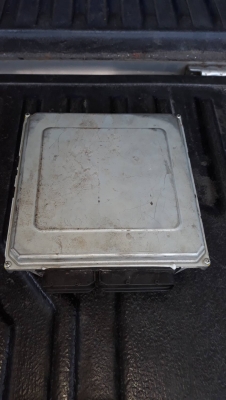 ขายด่วน กล่องไฟเครื่องยนต์ Isuzu240 อุปกรณ์ใช้งานได้ดีเยี่ยมปรกติ สภาพสวยเพียง 15000 บาท