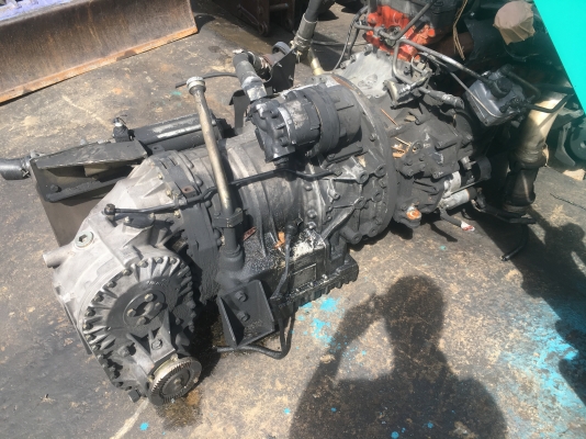 6HK1-260 เก่ายุ่น เครื่องเกียกล่อง