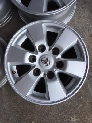 ล้อโตโยต้า ขอบ15+น๊อต  ชุด3900บ.โทร0879050181.ส่งได้ทั่วไทยครับ