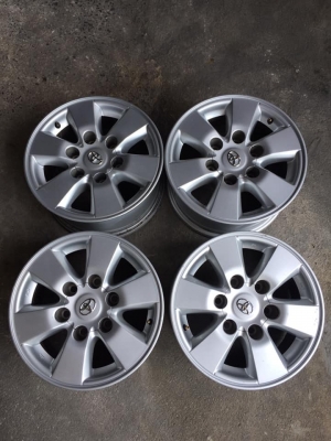 ล้อโตโยต้า ขอบ15+น๊อต  ชุด3900บ.โทร0879050181.ส่งได้ทั่วไทยครับ
