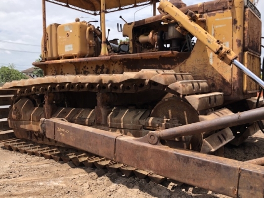 ขายรถดันดิน KOMATSU D80P-12 (D8) นำเข้าเองจากญี่ปุ่น สภาพสวยพร้อมใช้ มีVDOการทำงานครับ