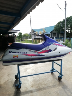 ขายเรือเจ็ทสกีพร้อมใช้งานสีสวยๆๆๆ