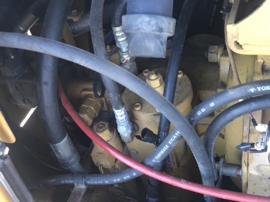 ขายรถตักล้อยาง CAT 910G นำเข้าเองจากญี่ปุ่น สภาพสวยพร้อมใช้ มีVDOการทำงานครับ