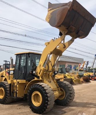 ขายรถตักล้อยาง CAT 962H นำเข้าเองจากญี่ปุ่น สภาพสวยพร้อมใช้ มีVDOการทำงานครับ