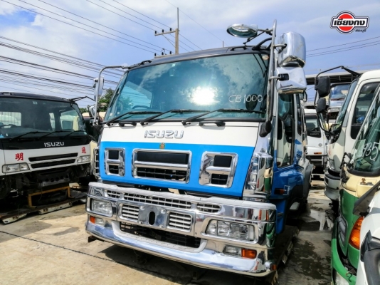 หัวเก๋ง ISUZU GIGA  สภาพแจ่ม สีฟ้าขาว