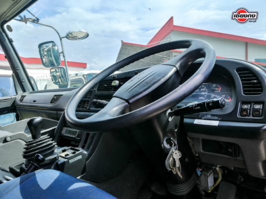 หัวเก๋ง ISUZU GIGA  สภาพแจ่ม สีฟ้าขาว