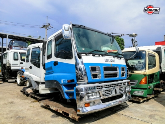หัวเก๋ง ISUZU GIGA  สภาพแจ่ม สีฟ้าขาว