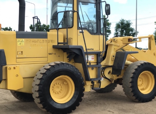 ขายรถตักล้อยาง KOMATSU WA200-3E แขนยาวพิเศษ รถนอกนำเข้าจากญี่ปุ่น สภาพสวยพร้อมใช้