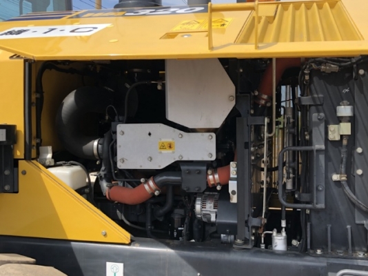 ขายรถตักล้อยาง KOMATSU WA320-7 ปี 2016 นำเข้าเองจากญี่ปุ่น สภาพสวยพร้อมใช้ มีVDOการทำงานครับ