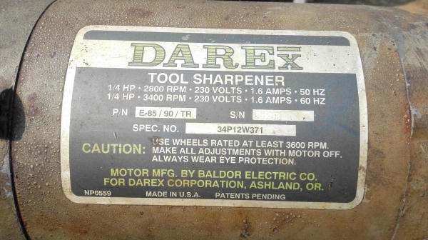 เครื่องลับดอกสว่านอเมริกา DAREX Made in USA ใช้ไฟบ้าน 2 สาย 220V พร้อมอุปกรณ์ สภาพสวยงานนอกพร้อมใช้ เครื่องลับดอกสว่านอเมริกา DAREX Made in USA ใช้ไฟบ้าน 2 สาย 220V พร้อมอุปกรณ์ สภาพสวยงานนอกพร้อมใช้