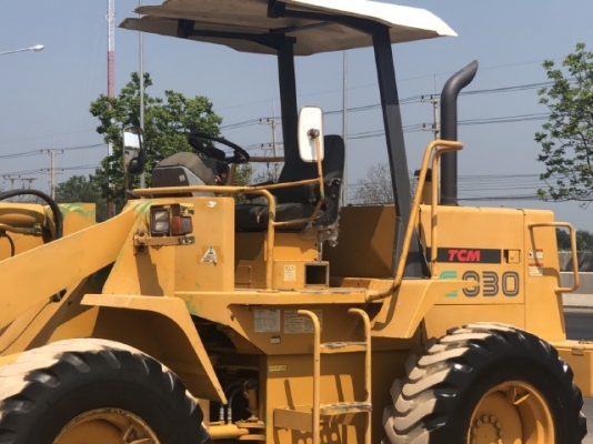 ขายรถตักล้อยาง TCM E830 นำเข้าเองจากญี่ปุ่น สภาพสวยพร้อมใช้ มีVDOการทำงานครับ