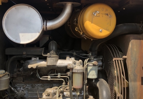 ขายรถตักล้อยาง TCM E830 นำเข้าเองจากญี่ปุ่น สภาพสวยพร้อมใช้ มีVDOการทำงานครับ