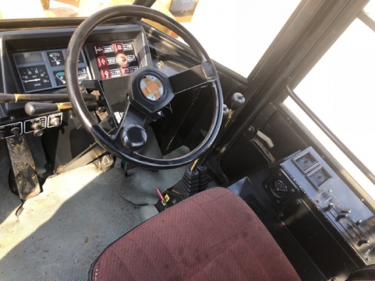 ขายรถตักล้อยาง TCM 840-2 แขนยาวพิเศษ นำเข้าเองจากญี่ปุ่น สภาพสวยพร้อมใช้ มีVDOการทำงานครับ