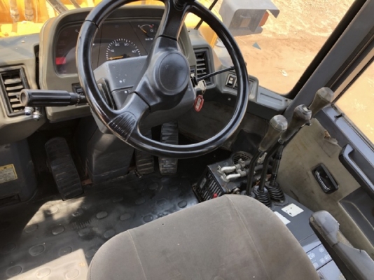 ขายรถตักล้อยาง TCM L20-3 (เทียบเท่า WA200) นำเข้าเองจากญี่ปุ่น สภาพสวยพร้อมใช้ มีVDOการทำงานครับ