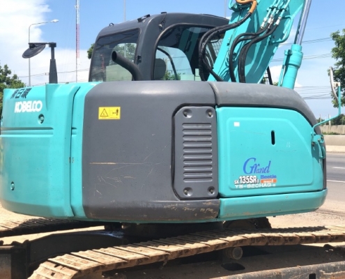 ขายรถขุด KOBELCO SK135SR หัวแม่เหล็ก นำเข้าเองจากญี่ปุ่น สภาพสวยพร้อมใช้ มีVDOการทำงานครับ
