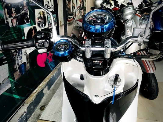 fino I 125 cc.สีขาวดำฟ้า ตัวท็อปล้อแมกซ์ เครื่องเดิมๆ 28900