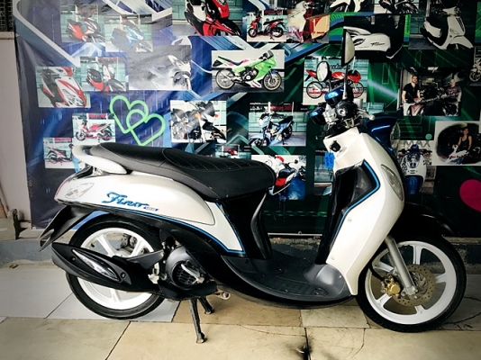 fino I 125 cc.สีขาวดำฟ้า ตัวท็อปล้อแมกซ์ เครื่องเดิมๆ 28900