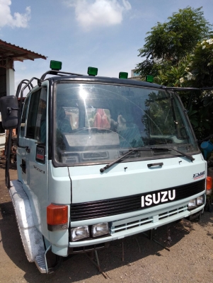 ขายหัวรถอีซุร้อคกี้ สวยตามสภาพ ราคา65000 สนใจติดต่อคุณเอ 087-049-9962