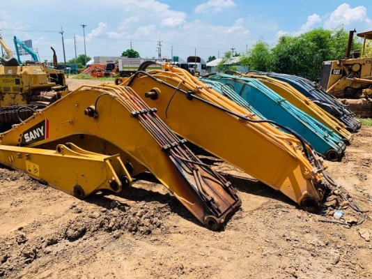 ขาย บูม อาร์ม รถแบคโฮ ทุกรุ่น กำลังมองหารุ่นไหน สอบถามได้ครับ อยู่ปทุมธานี 064-191-1112