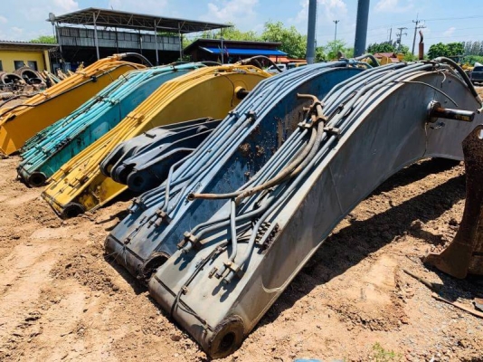 ขาย บูม อาร์ม รถแบคโฮ ทุกรุ่น กำลังมองหารุ่นไหน สอบถามได้ครับ อยู่ปทุมธานี 064-191-1112