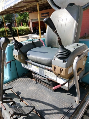 KOBELCO SK030 ขนาดPC-30 <มีVDOให้ชม>คอลโทนสั้นปั๊มนิ้ว รถเก่านอกมีเอกสาร☎️ติดต่อ 085-5632278<ราคาต่อรองได้>