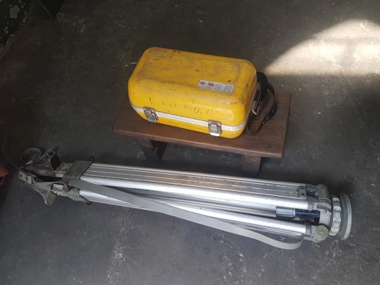 กล้องสำรวจพร้อมขามือสองญี่ปุ่น SR autolevel ใช้งานได้เลยครับ กล้องสำรวจพร้อมขามือสองญี่ปุ่น SR autolevel ใช้งานได้เลยครับ