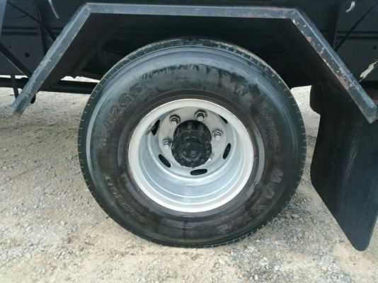 ขายค่ะ 6ล้อ HINO FC9J 175แรงEURO3 ปี59 ติดเครนUNIC 3.30Tซักสามปอก กระบะกว้าง2.45เมตร ยาว6.10เมตรวัดจากใน กระบะเปิดข้างได้ทุกทาง รถสวยเครื่องดี เครนทำงานดีปกติ แอร์ก็เย็น รถพร้อมใช้งานค่ะ