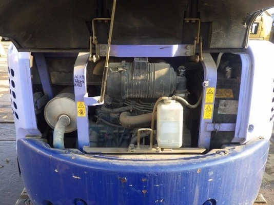 ขายรถแม็คโคร HITACHI EX30UR-3 พร้อมใช้งาน นำเข้าเองจากประเทศญี่ปุ่น ติดต่อ 063-9316985 ID LINE : 0639316985 ครับ