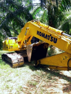ขายดาวน์ KOMATSU PC200-8 MO สภาพสวยค่ะ