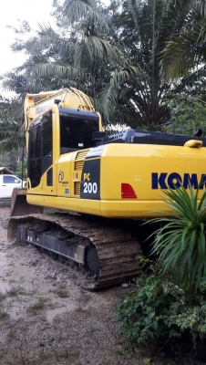 ขายดาวน์ KOMATSU PC200-8 MO สภาพสวยค่ะ