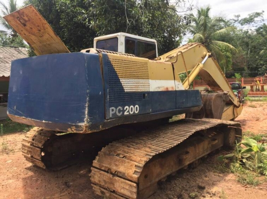 ขายแบคโฮKOMATSU PC200-5 ไม่มีเอกสารไฟเต็มซีเรียล60,000กว่าราคา 420,000 ขายแบคโฮKOMATSU PC200-5 ไม่มีเอกสารไฟเต็มซีเรียล60,000กว่าราคา 420,000
