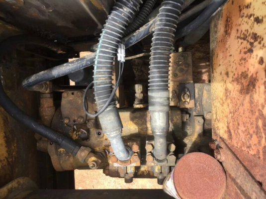 ขายแบคโฮKOMATSU PC200-5 ไม่มีเอกสารไฟเต็มซีเรียล60,000กว่าราคา 420,000