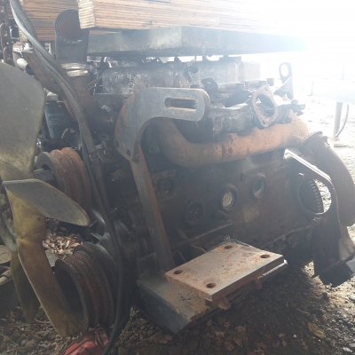 ขายเครื่อง อีซุ c240 เครื่องติดได้ ขายเหมา 2 ตัว 20,000 สนใจโทร 098-5922944 อยู่กาญจนบุรี