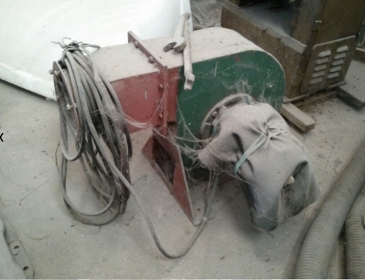 โบว์เวอร์ดูดขี้เลื่อยสภาพเก่าเก็บ (พร้อมใช้)