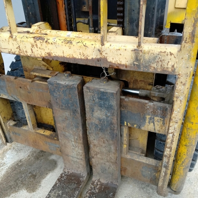 รถโฟล์คลิฟท์ tcm 3.6 ตันเครื่องยนต์ดีเซลเสาสูง 4.5 เมตรสไลค์แผงงา