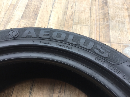 205-45-17 ปี 15 ยาง AEOLUS 3 เส้น 2000 พร้อมใส่ ยางสวยตุ่มหน้ายางยังอยู่ไม่มีปะไม่บวมไม่กินข้าง ดอกยางเหลือเยอะเอาไปวิ่งกันใด้อีกยาวค่ะ