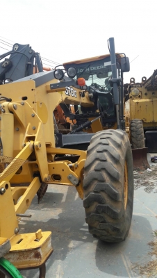 ขายรถเกรดจอนเดียร์ 670Gใช้งานพันกว่า ชม.เอกสารเล่มทะเบียนราคา 2,800,000