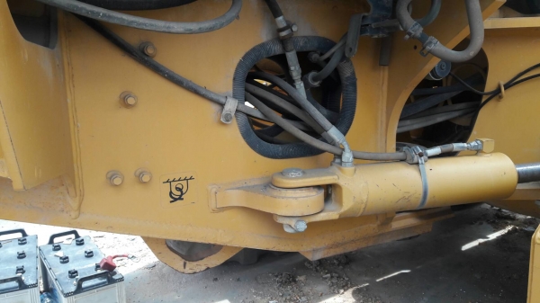 ขายรถเกรดจอนเดียร์ 670Gใช้งานพันกว่า ชม.เอกสารเล่มทะเบียนราคา 2,800,000