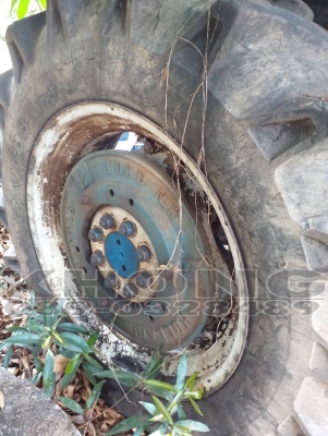 ขายด่วน Ford 3090 รถนอก ใช้ตักมันใส่16ล้อ ใส่เครื่อง3สูบ ยางดี2เพลา หาง7 รถพร้อมใช้งาน เพียง 255000 บาท