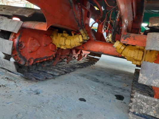 ขาย370.000บาท รถเกี่ยวข้าวอุ้ม2ตัน รถอู่ ต.เจริญการช่าง สภาพยังสวย ใช้งานมาน้อย