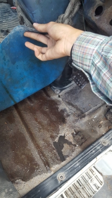 ร็อคกี้คานสวยของครบๆมีผุพื้นนิดหน่อยตัวดีดกันชนมีให้ครับพร้อมวาง 063-190-3017 (ตั๋น)