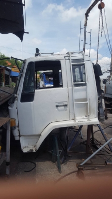 ร็อคกี้คานสวยของครบๆมีผุพื้นนิดหน่อยตัวดีดกันชนมีให้ครับพร้อมวาง 063-190-3017 (ตั๋น)