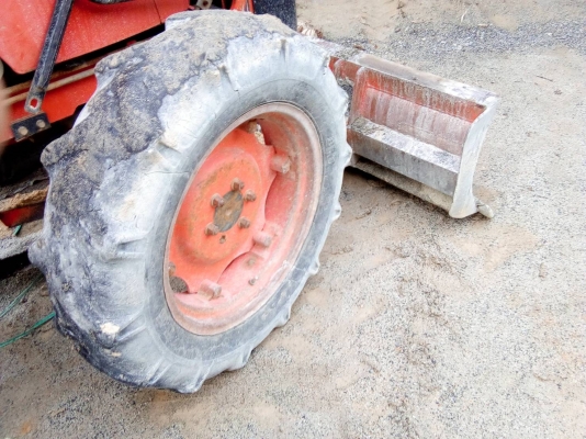 ขายรถไถKUBOTA M6040 มีดันหน้าอย่างเดียวเอกสารเล่มทะเบียนราคา 400,000 ขายรถไถKUBOTA M6040 มีดันหน้าอย่างเดียวเอกสารเล่มทะเบียนราคา 400,000