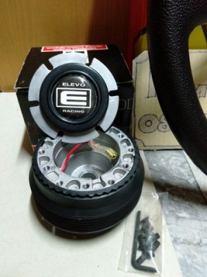 พวงมาลัยแต่ง MOMO/ พร้อมคอพวงมาลัย