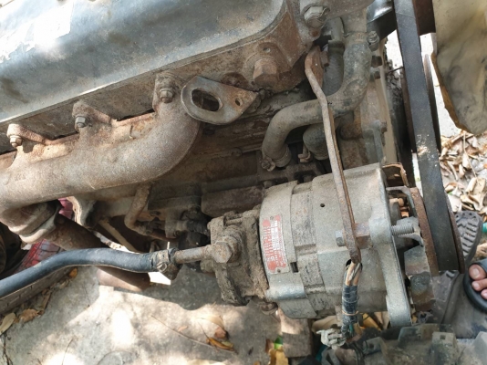 เครื่องดีเเซล รหัสbของโตต้า หมุนได้แต่ไม่เคยลองติดเครื่อง ไม่มีเลขขาย18000 สนใจ 0827861333 เครื่องอยู่คลอง6ลำลูกกา วัดประชุมราษฎร์