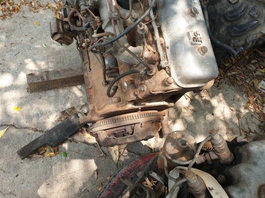 เครื่องดีเเซล รหัสbของโตต้า หมุนได้แต่ไม่เคยลองติดเครื่อง ไม่มีเลขขาย18000 สนใจ 0827861333 เครื่องอยู่คลอง6ลำลูกกา วัดประชุมราษฎร์