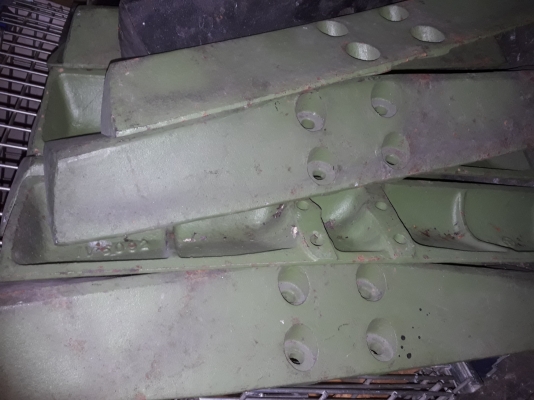 ขายแผ่นตีนเป็ด D4.(ของใหม่)ขนาดกว้าง70ซม. รู16มม.